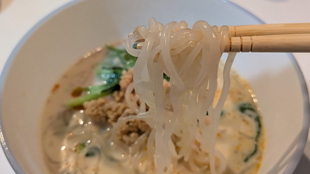 【1人分300kcal】しらたき担々風スープ|乾煎りすれば麺になる