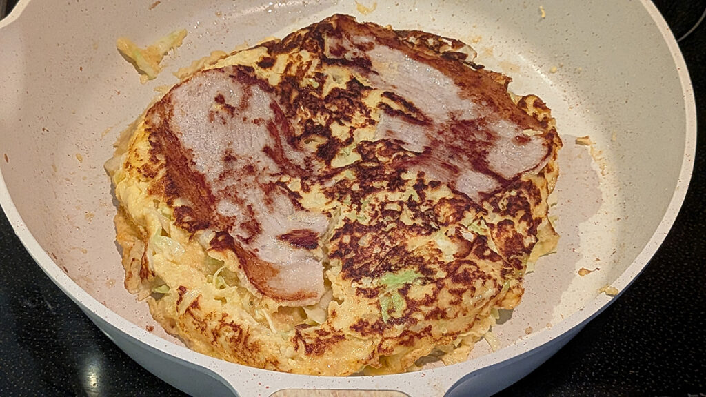 裏返して蒸し焼きに
